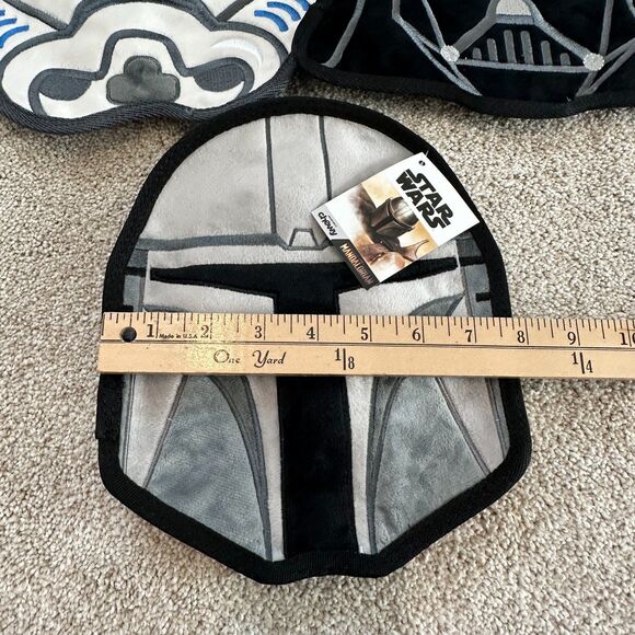 Chewy Star Wars Darth Vader, Stormtrooper and The Mandalorian Flat Plush Dog Toy - Picture 7 of 7